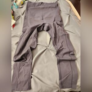 Maternity yoga pants